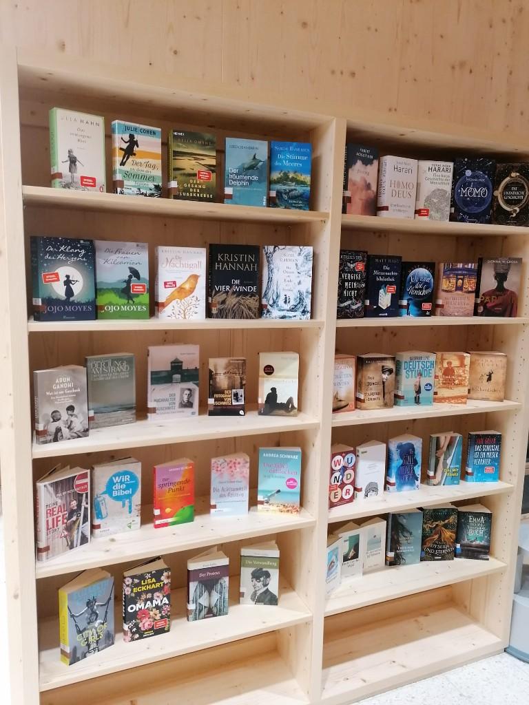 Öffentliche Bibliothek der Gemeinde und Pfarre Nußdorf am Haunsberg