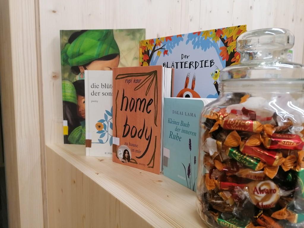 Öffentliche Bibliothek der Gemeinde und Pfarre Nußdorf am Haunsberg