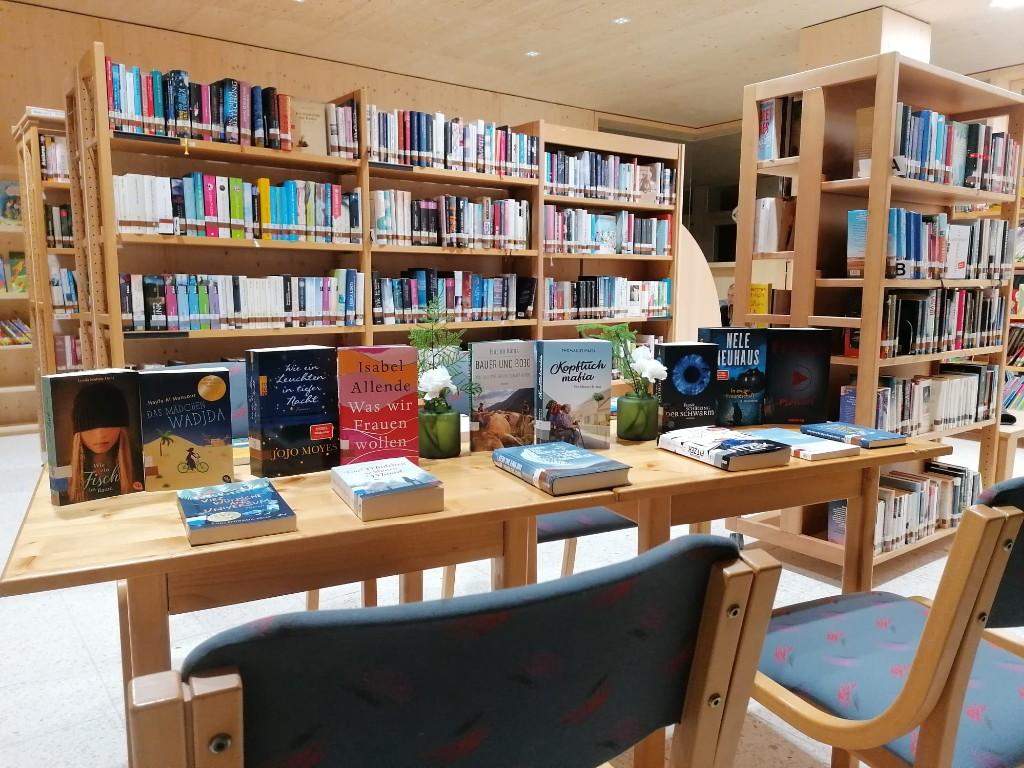 Öffentliche Bibliothek der Gemeinde und Pfarre Nußdorf am Haunsberg